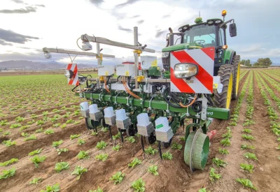 garford-robocrop-ai-inrow-hacke-salat